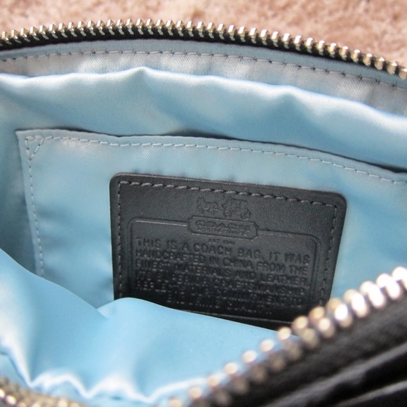 Coach Purse - Picture 4 of 7